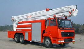 舉高噴射消防車圖片